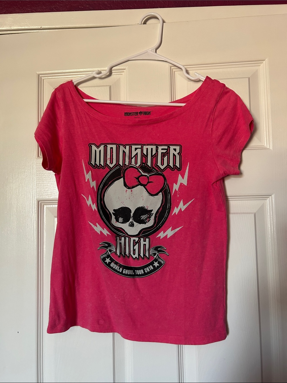 Monster High Hot Pink Skull Off the Shoulder Graphic Tee